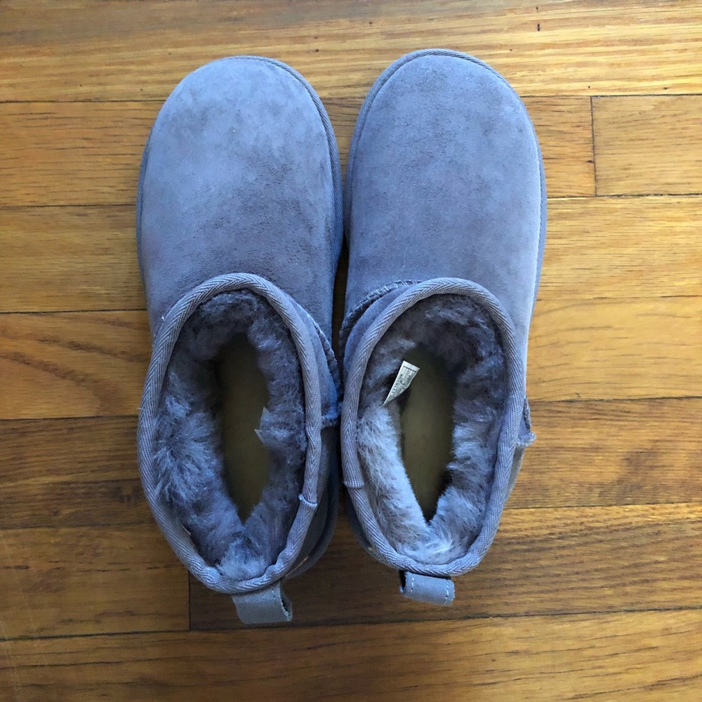 Ugg Classic Ultra Mini Boots Size 7 Color Shade Brand New